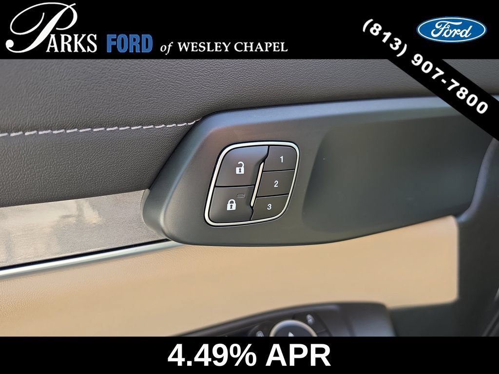 Certified 2025 Ford Ranger Lariat w/ Chrome Accent Package RWD image 17