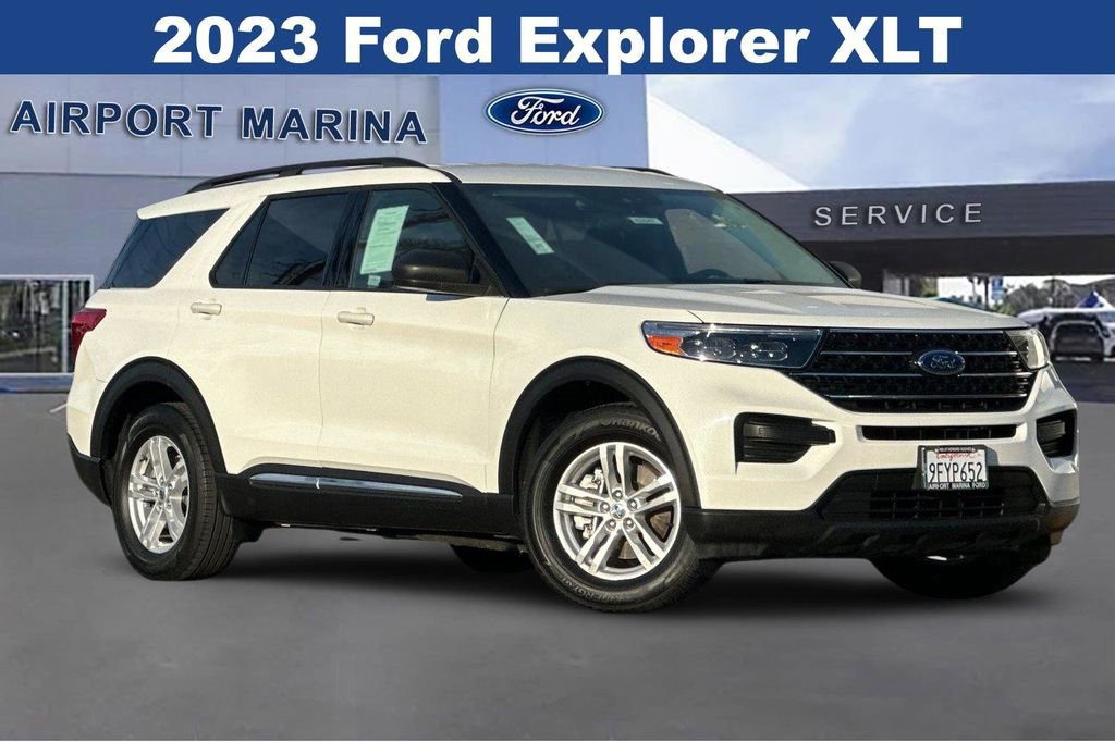 Certified 2023 Ford Explorer XLT image 2