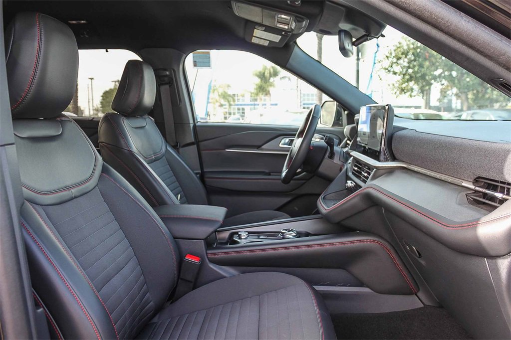 Certified 2025 Ford Explorer ST-Line w/ Premium Package image 22