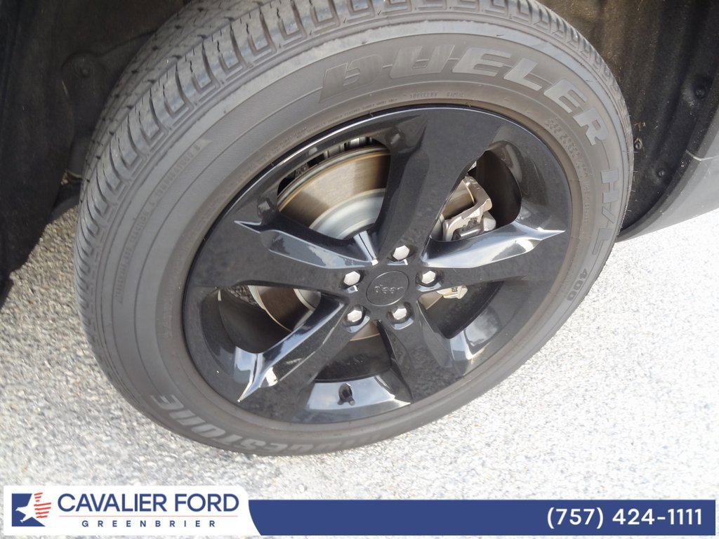 Used 2022 Jeep Grand Cherokee L Laredo image 17