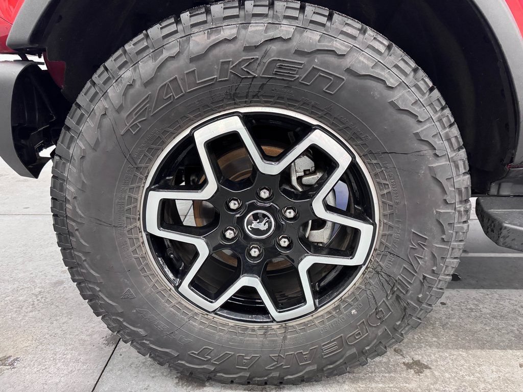 Certified 2023 Ford Bronco Black Diamond AWD/4WD image 11