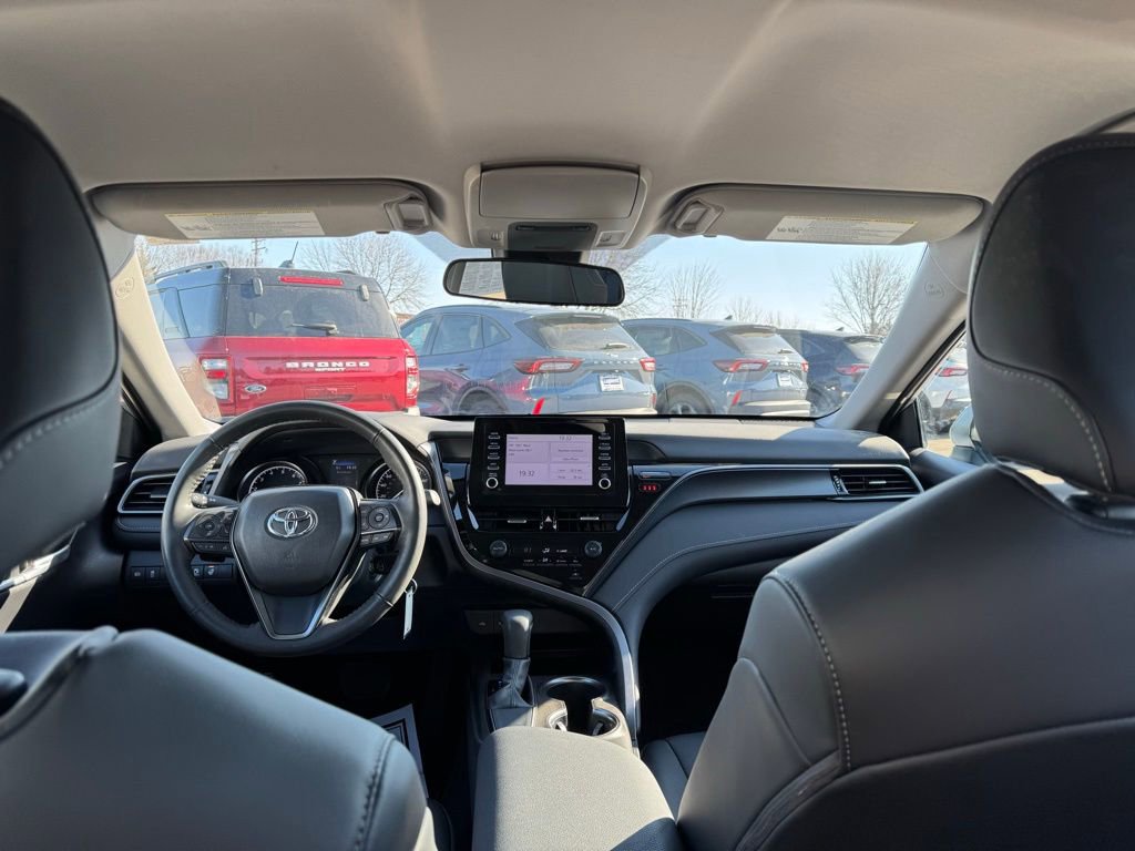 Used 2024 Toyota Camry SE image 14