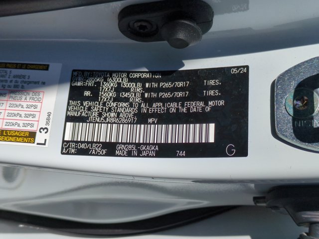 Used 2024 Toyota 4Runner SR5 Premium AWD/4WD image 37