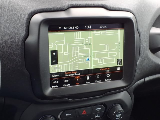 Used 2023 Jeep Renegade Latitude AWD/4WD image 23