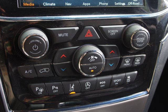 Used 2019 Jeep Grand Cherokee Trailhawk image 26