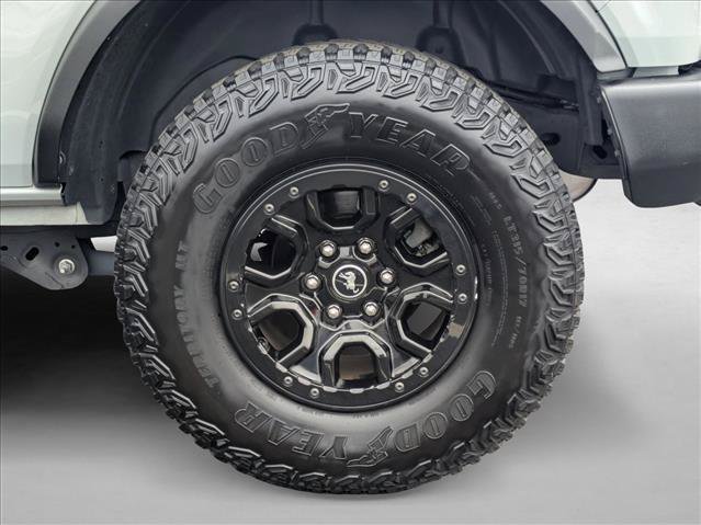 Certified 2023 Ford Bronco Big Bend w/ Sasquatch Package AWD/4WD image 23