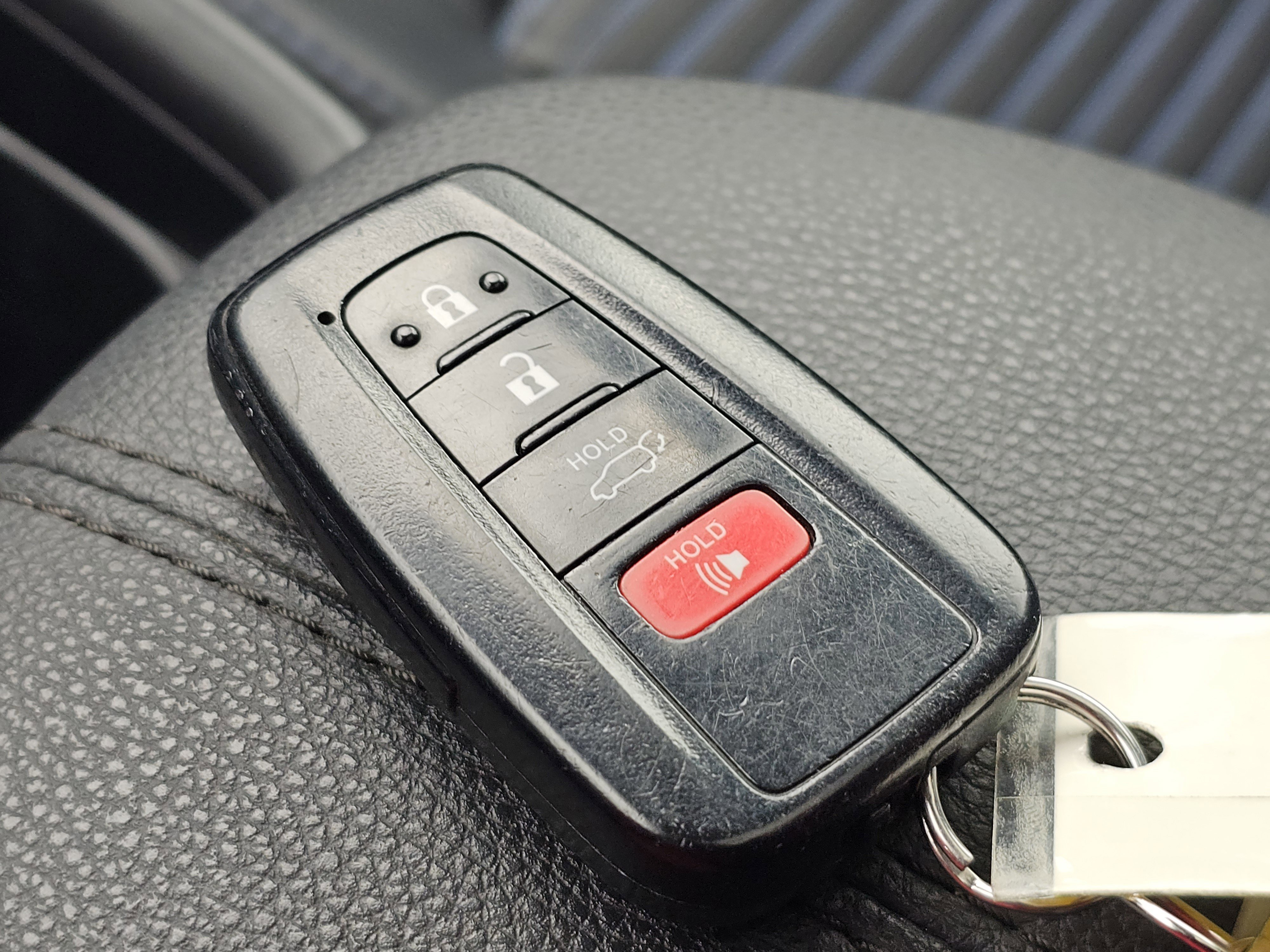 Used 2019 Toyota RAV4 XSE image 34