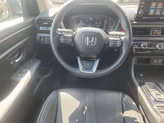 Used 2023 Honda Pilot Elite image 9