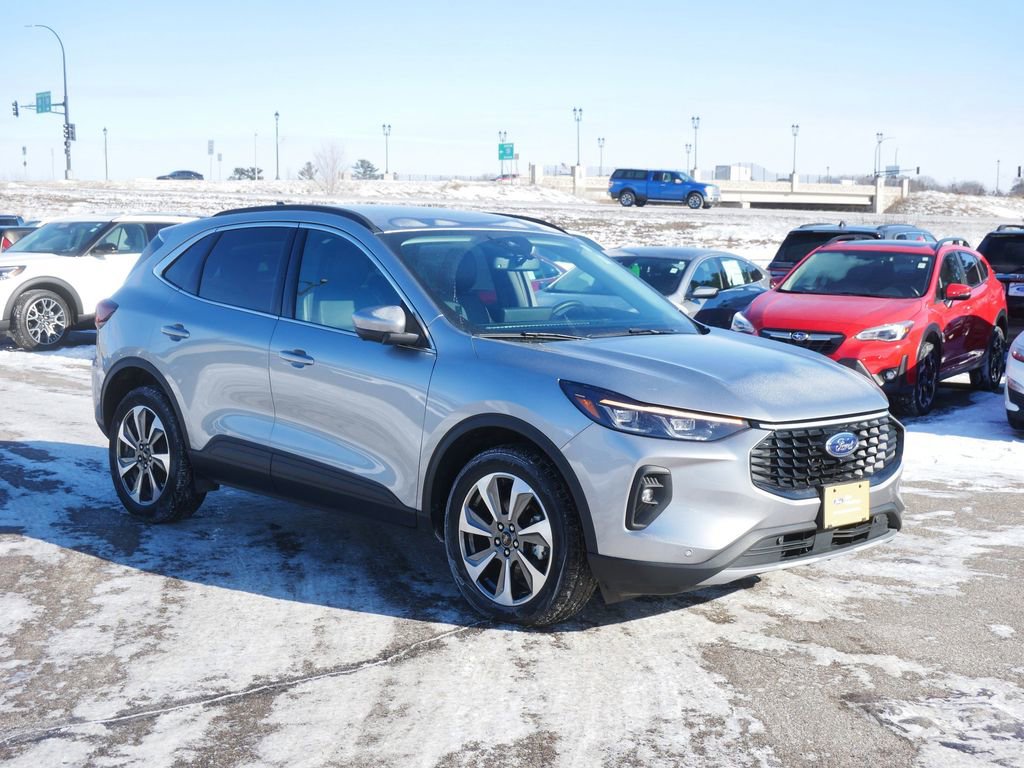 Certified 2024 Ford Escape Platinum image 3