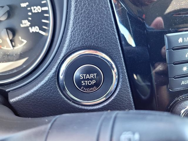 Used 2019 Nissan Rogue SV FWD image 15
