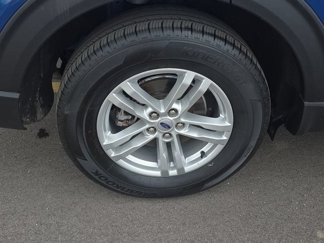 Certified 2023 Ford Explorer XLT w/ Equipment Group 202A AWD/4WD image 5