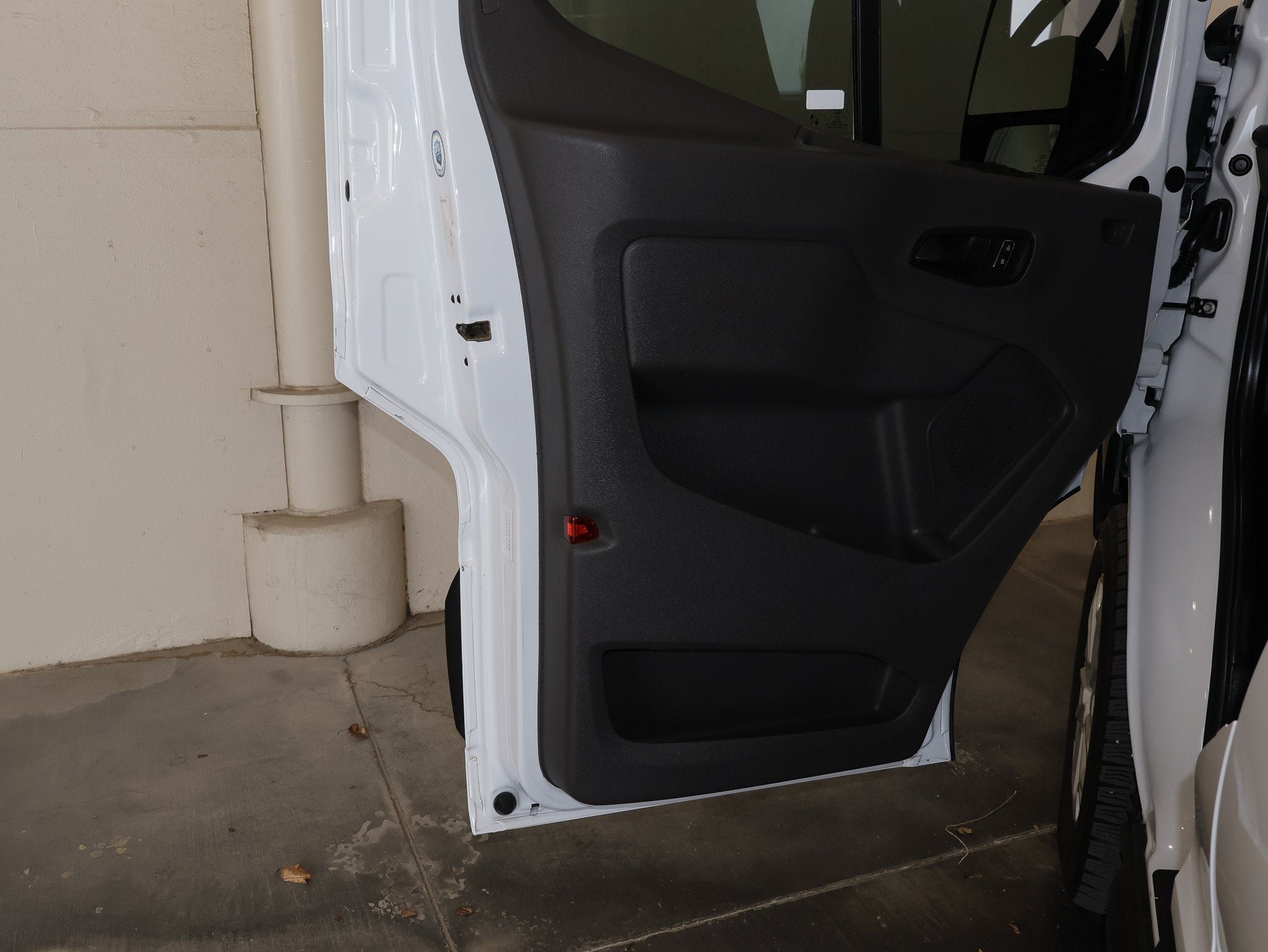 Certified 2023 Ford Transit 350 XLT RWD image 36