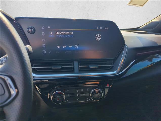 Used 2025 Chevrolet Trax RS image 14