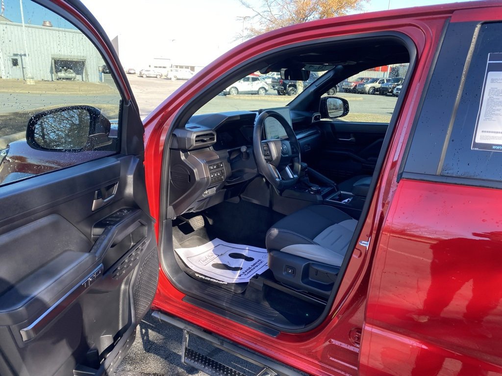 Used 2024 Toyota Tacoma TRD Sport image 10
