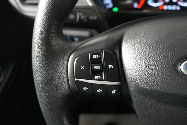 Certified 2020 Ford Escape SE image 11