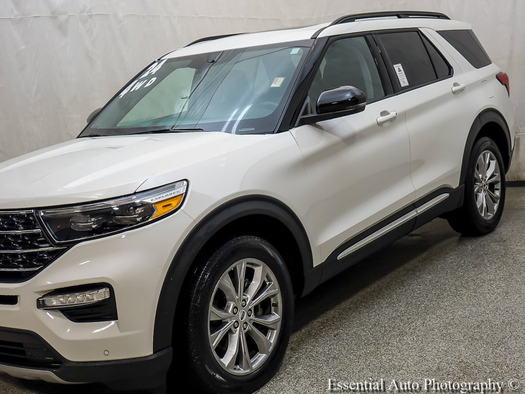 Certified 2024 Ford Explorer XLT w/ Equipment Group 202A AWD/4WD image 4