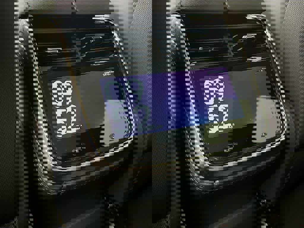 Used 2025 Rivian R1S Adventure image 17