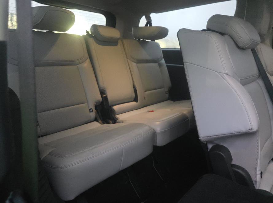 Certified 2025 Ford Expedition Max Platinum image 16