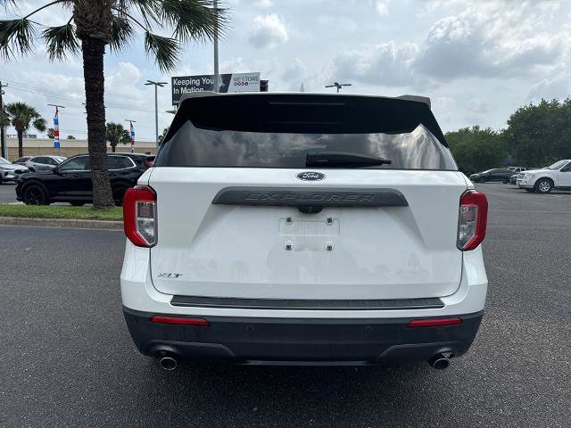 Certified 2021 Ford Explorer XLT w/ Equipment Group 202A RWD image 4