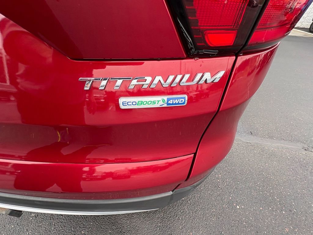 Certified 2019 Ford Escape Titanium w/ U9j03 - Titanium Tow Package AWD/4WD image 10