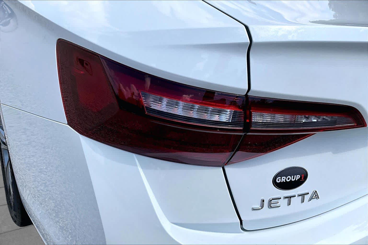 Used 2023 Volkswagen Jetta SE FWD image 28
