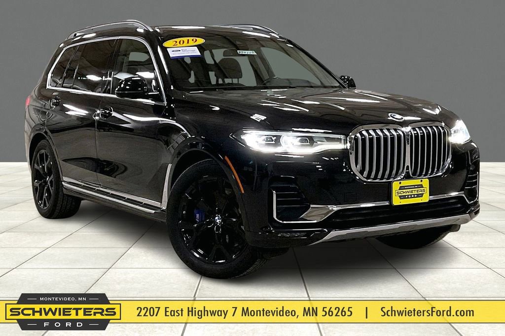 Used 2019 BMW X7 xDrive40i w/ Cold Weather Package image 5