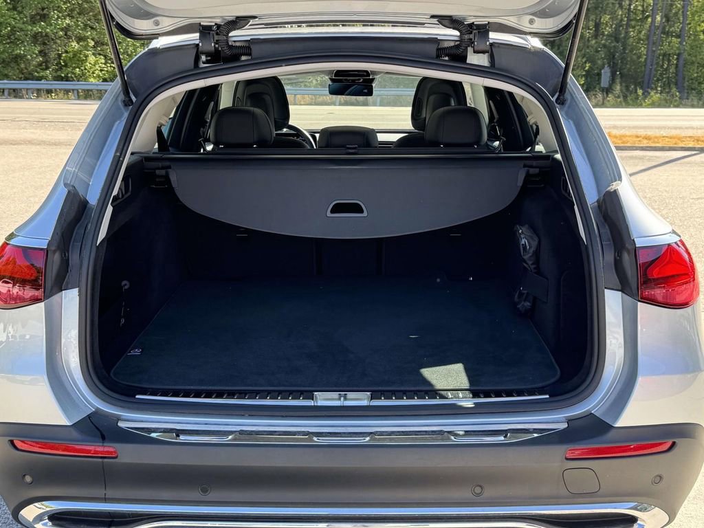 Used 2025 Mercedes-Benz E 450 4MATIC All-Terrain Wagon image 21