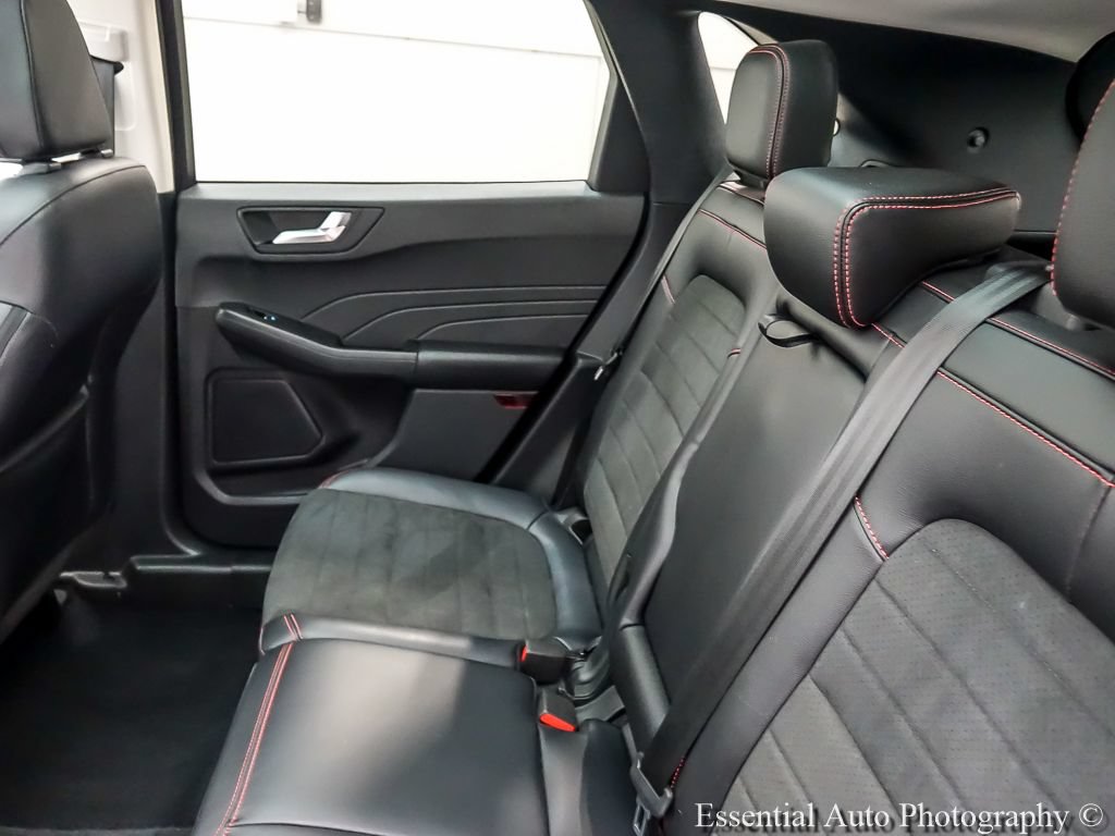 Certified 2022 Ford Escape SEL w/ SEL Stealth AWD Package image 13