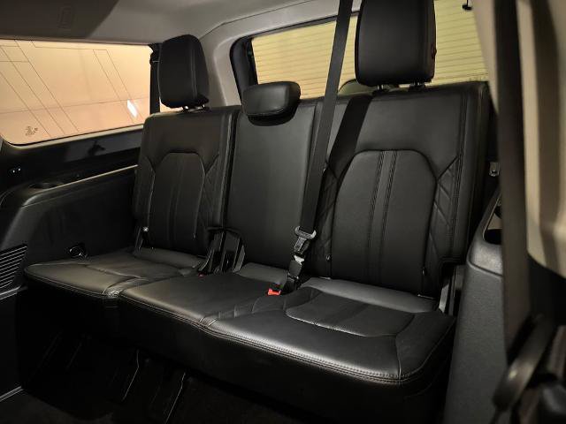 Certified 2021 Ford Expedition Max Platinum RWD image 36