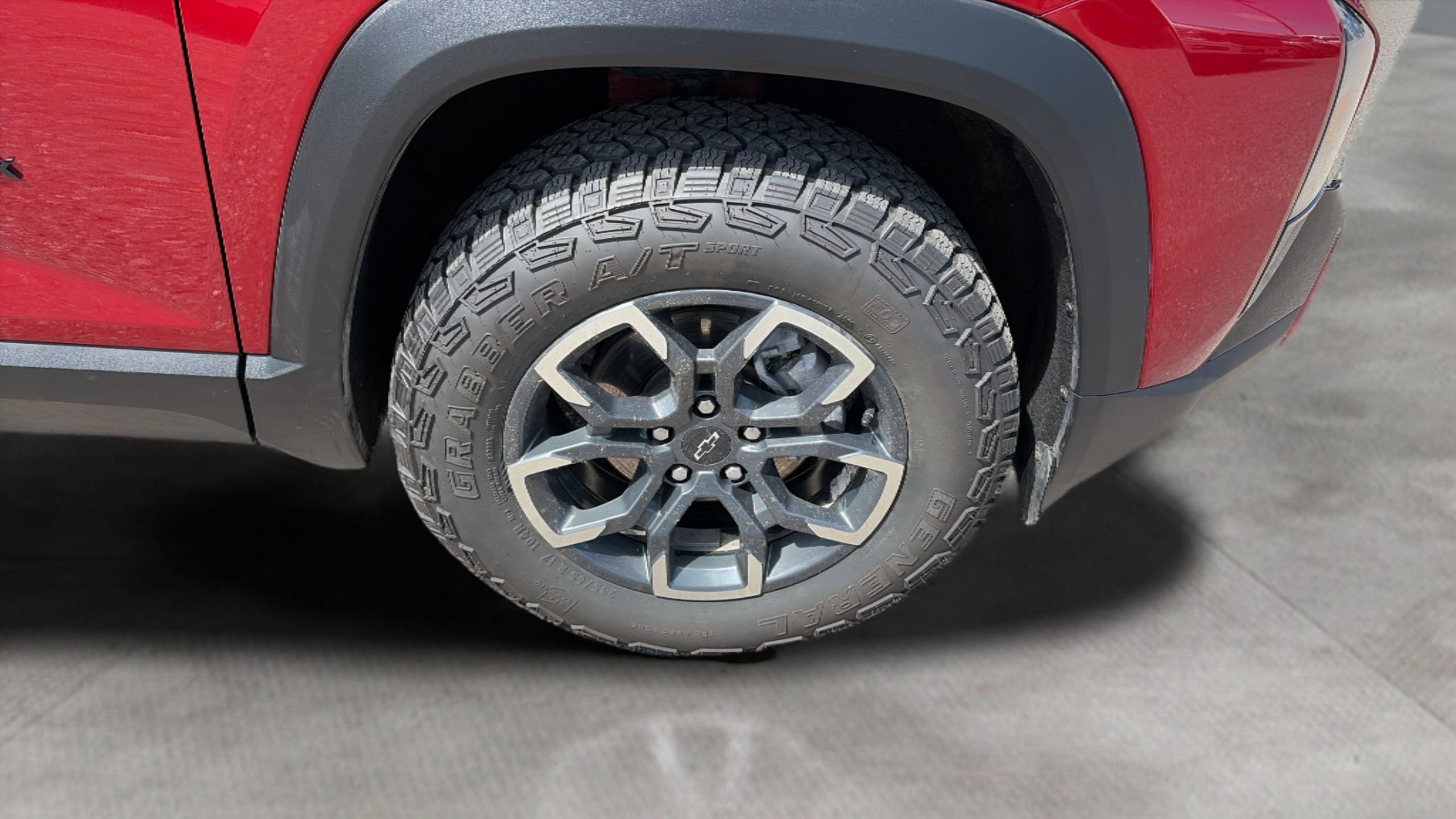 Used 2026 Chevrolet Equinox ACTIV w/ Convenience Package III AWD/4WD image 28