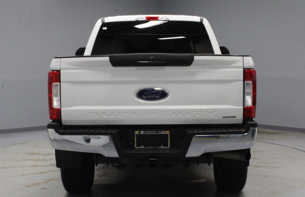 Certified 2018 Ford F250 XLT AWD/4WD image 9