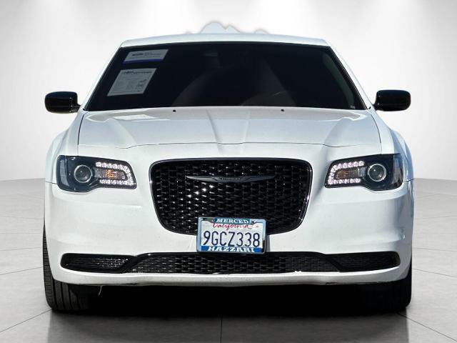 Used 2022 Chrysler 300 Touring w/ Sport Appearance Package RWD image 8