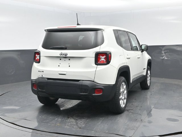 Used 2023 Jeep Renegade Latitude AWD/4WD image 20