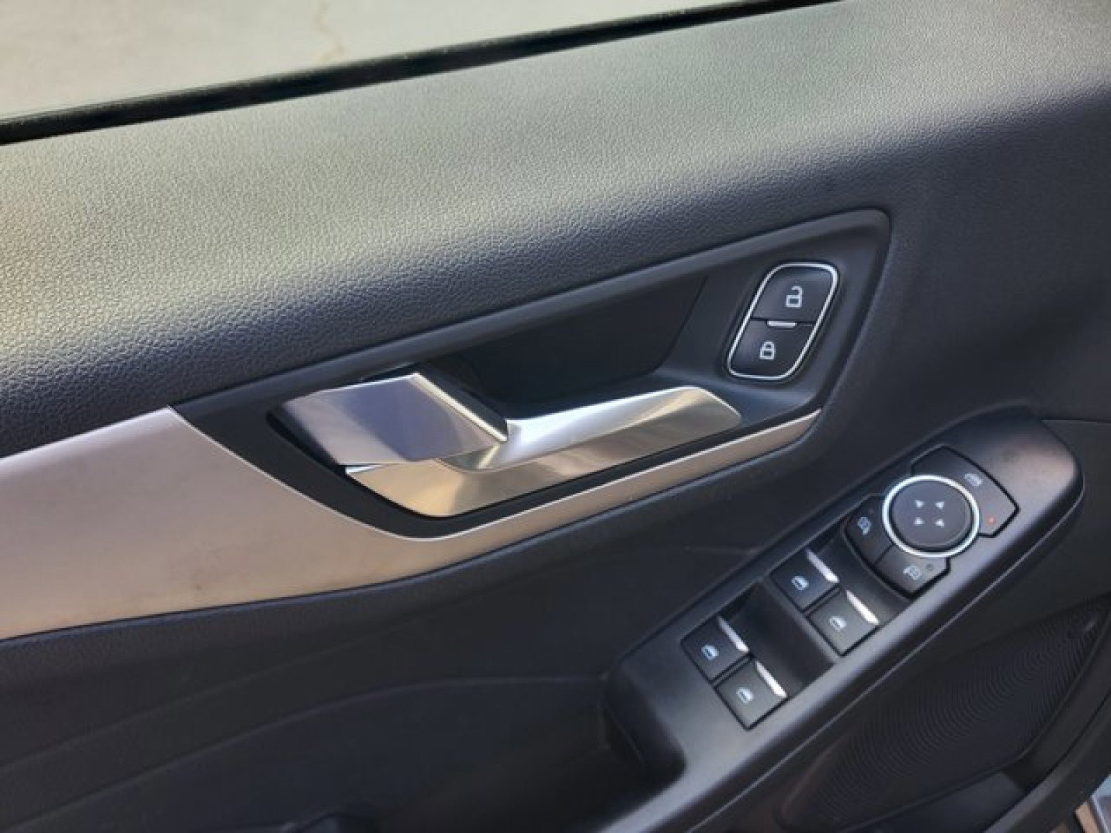 Certified 2022 Ford Escape SEL image 15