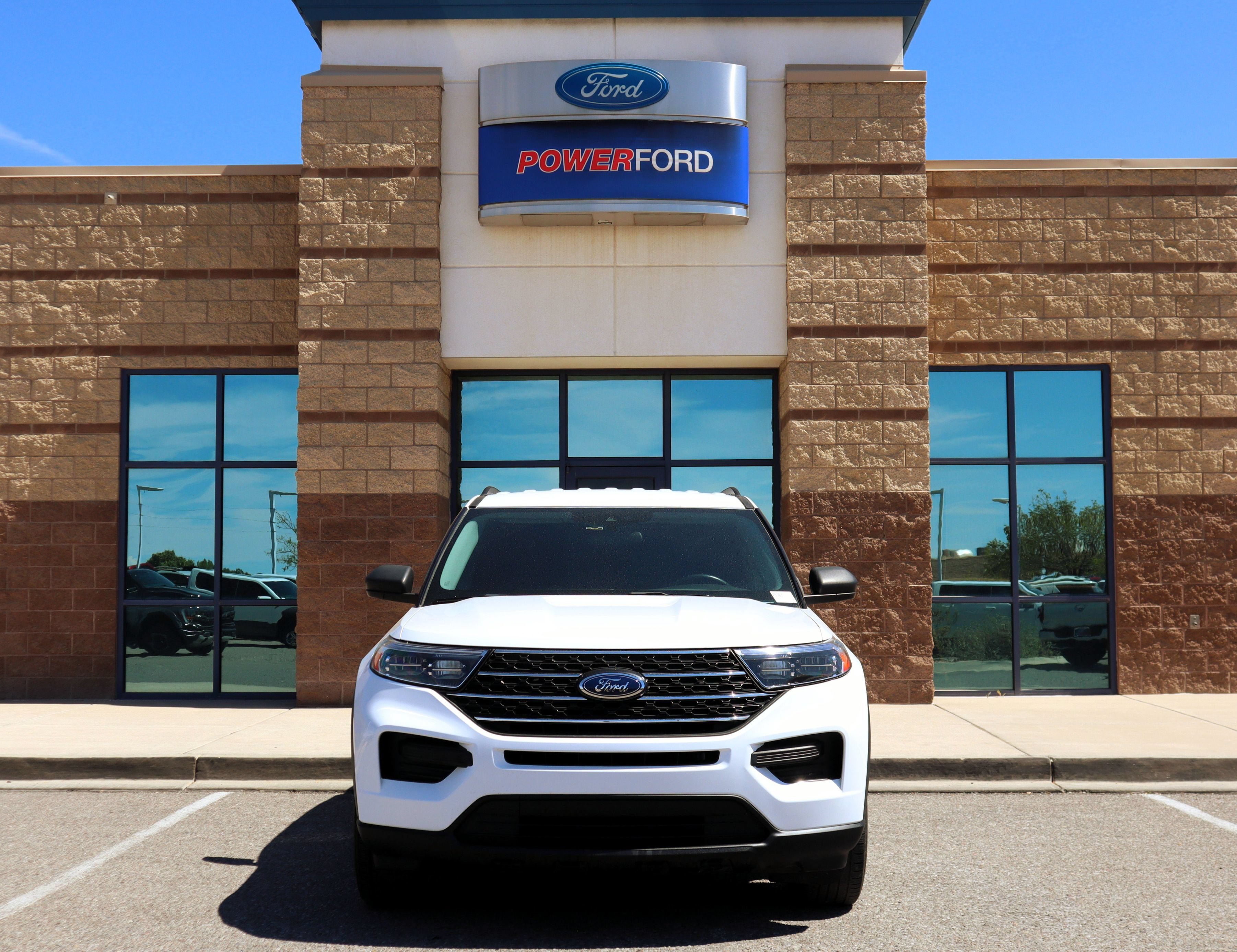 Certified 2023 Ford Explorer XLT AWD/4WD image 3