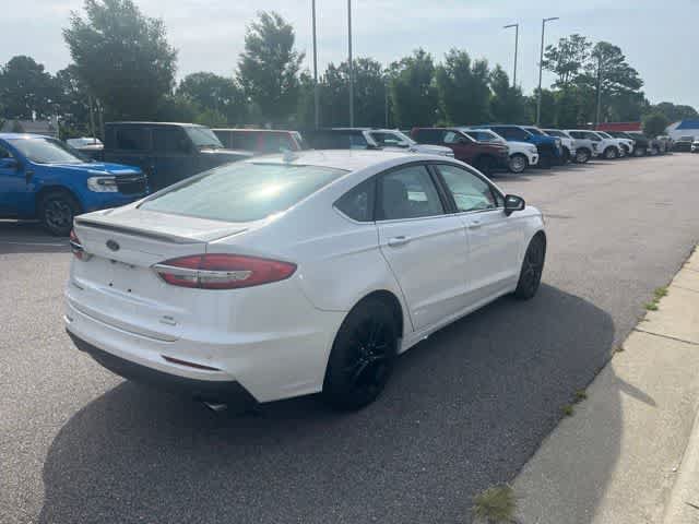 Certified 2019 Ford Fusion SE w/ Equipment Group 151A FWD image 5