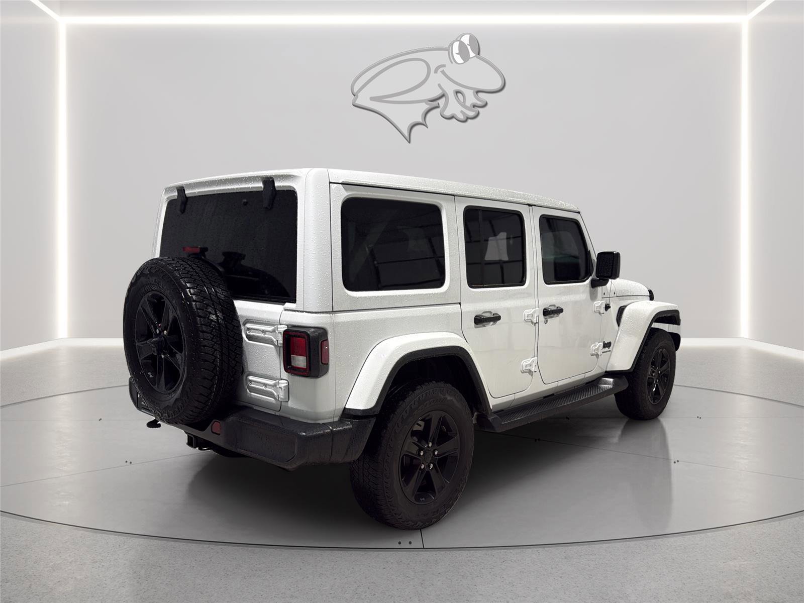 Used 2023 Jeep Wrangler Unlimited Sahara AWD/4WD image 5