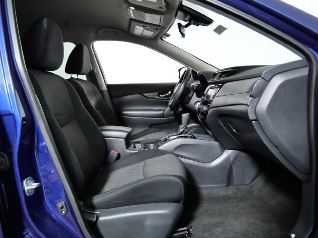 Used 2019 Nissan Rogue S w/ Special Edition Package AWD/4WD image 10
