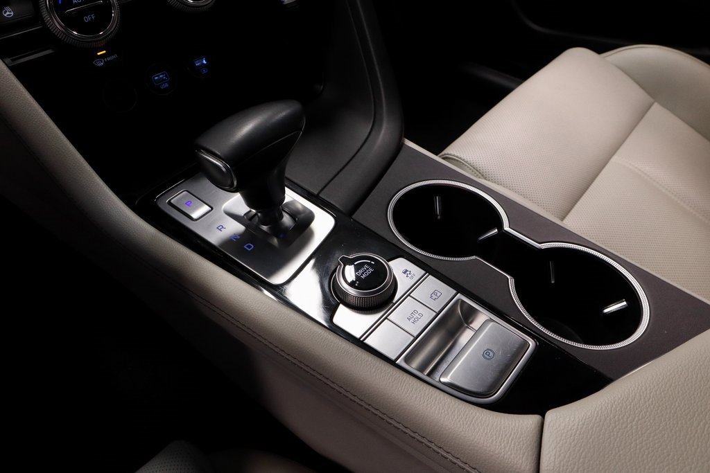 Used 2023 Genesis G70 2.0T image 35