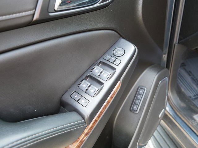 Used 2020 Chevrolet Suburban Premier AWD/4WD image 15