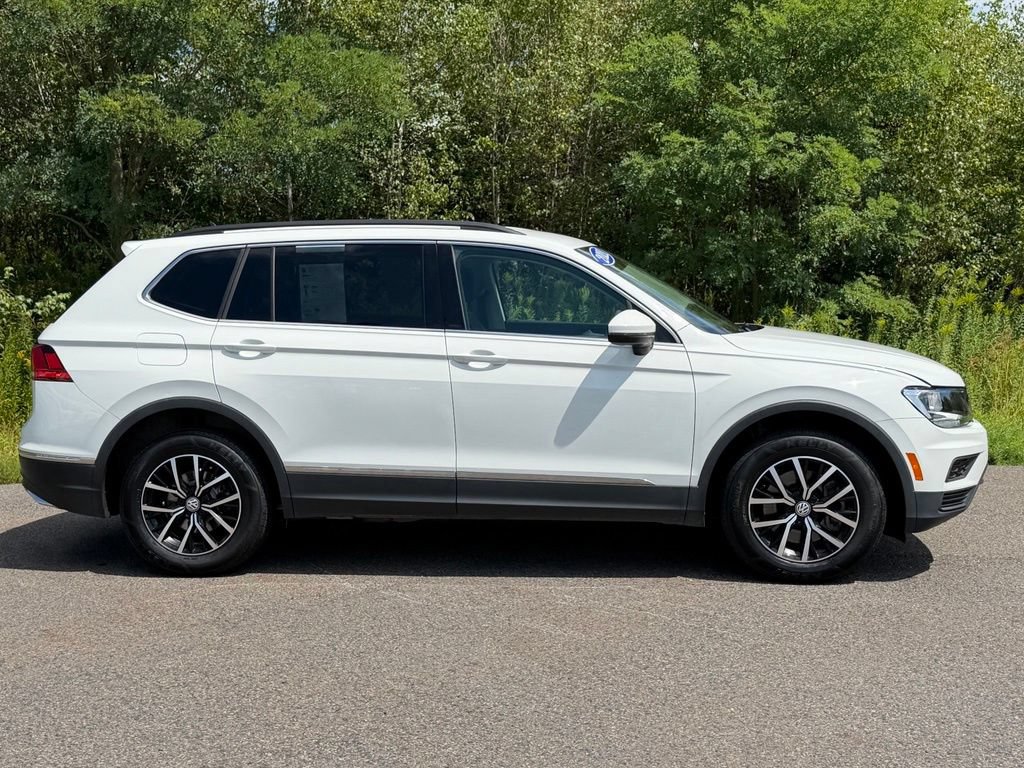 Used 2021 Volkswagen Tiguan SEL AWD/4WD image 25