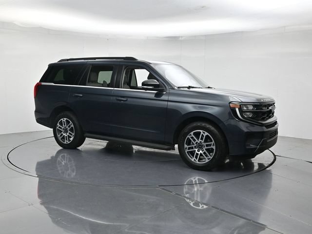 Certified 2025 Ford Expedition Active AWD/4WD video 3