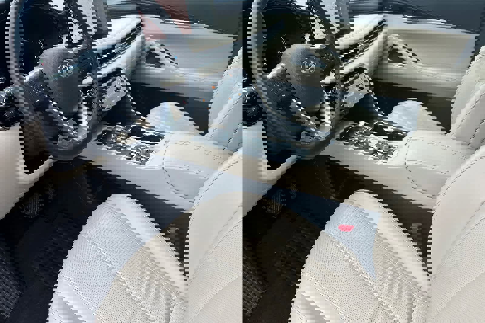 Used 2025 INFINITI QX60 Sensory w/ Vision Package image 11