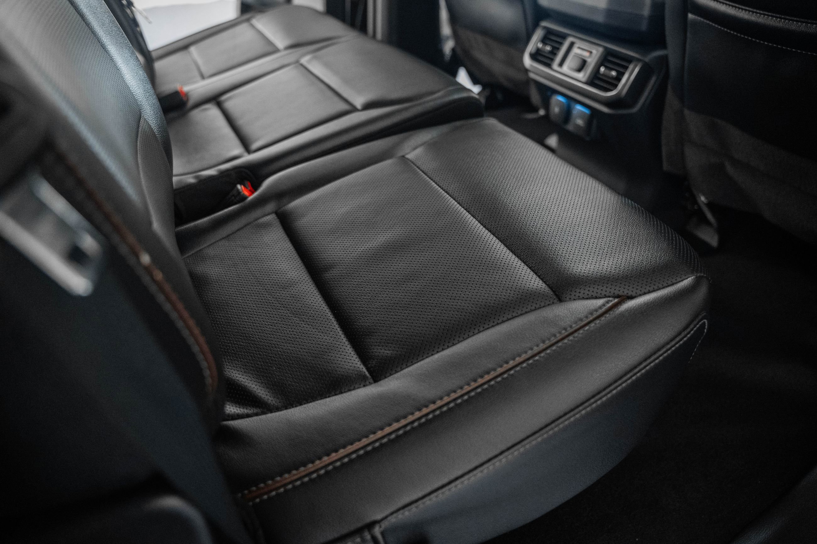 Certified 2023 Ford F150 Lariat w/ Equipment Group 502A High image 39