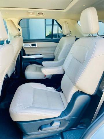 Certified 2021 Ford Explorer Limited AWD/4WD image 12