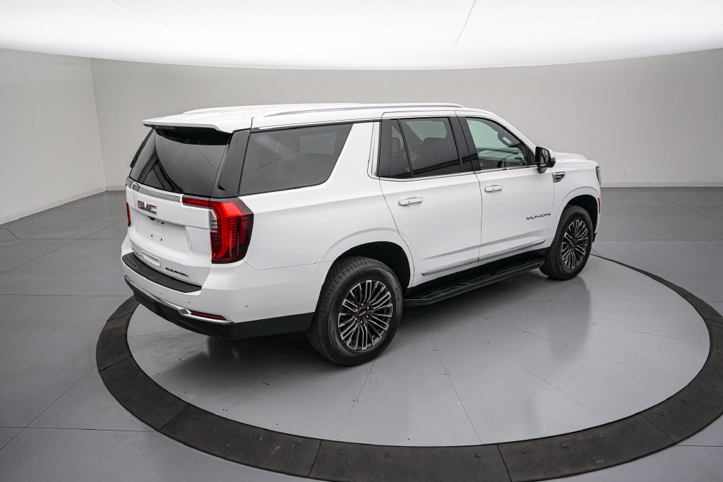 Used 2026 GMC Yukon Elevation AWD/4WD image 4