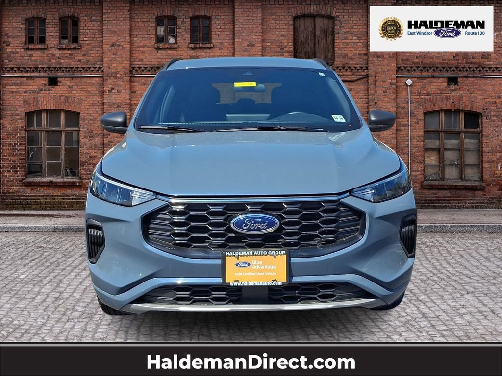 Certified 2023 Ford Escape ST-Line w/ Tech Pack #1 AWD/4WD image 7