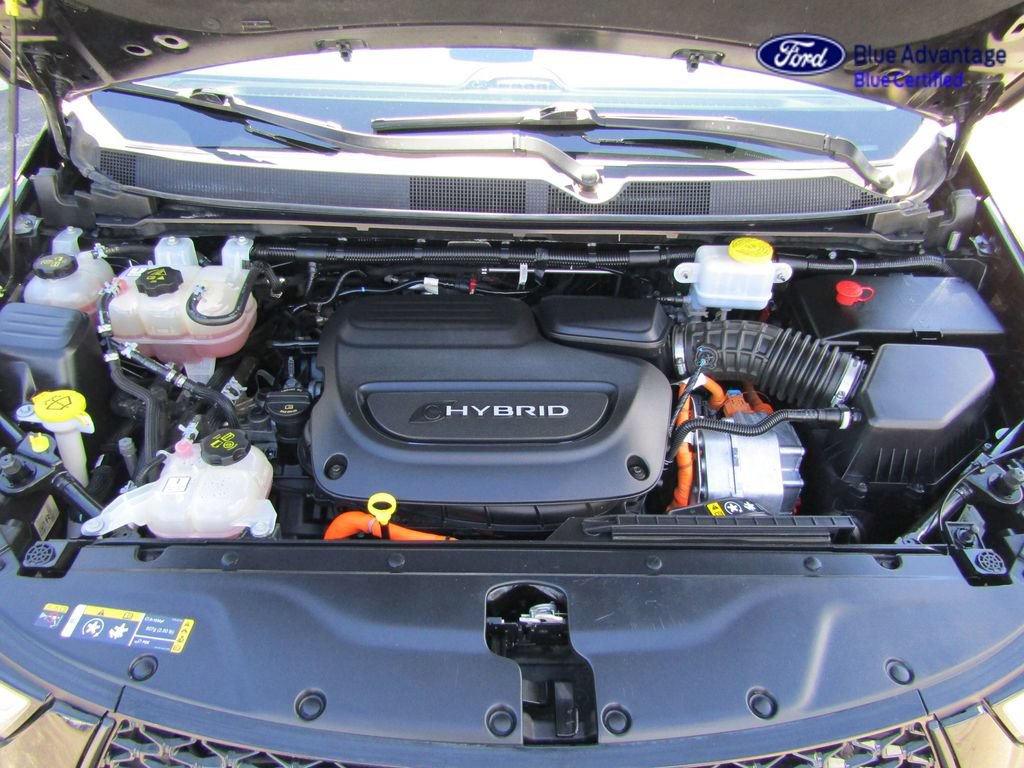 Used 2022 Chrysler Pacifica Limited w/ Uconnect Theater Family Group FWD image 45