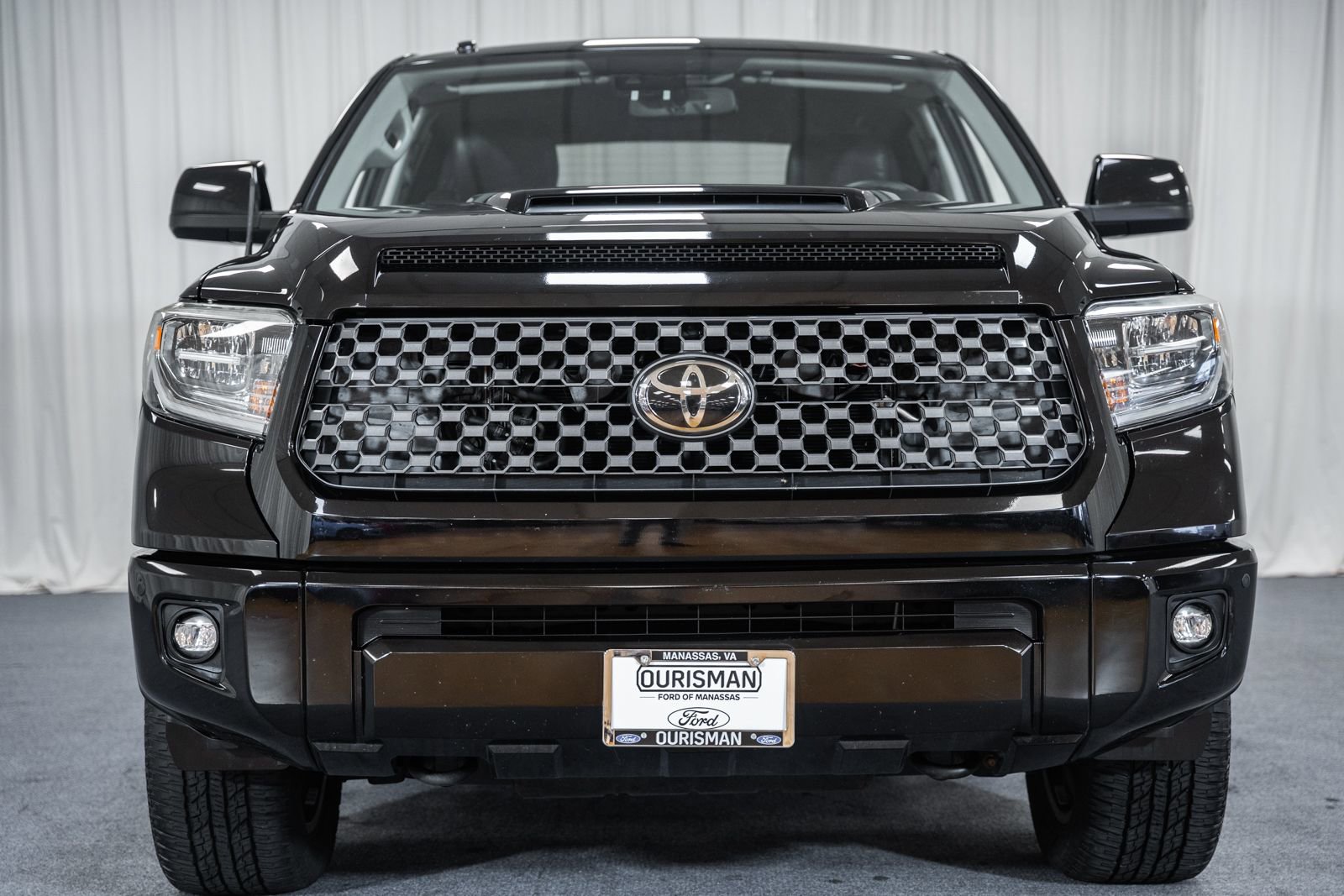 Used 2018 Toyota Tundra SR5 w/ TRD Sport Package AWD/4WD image 2