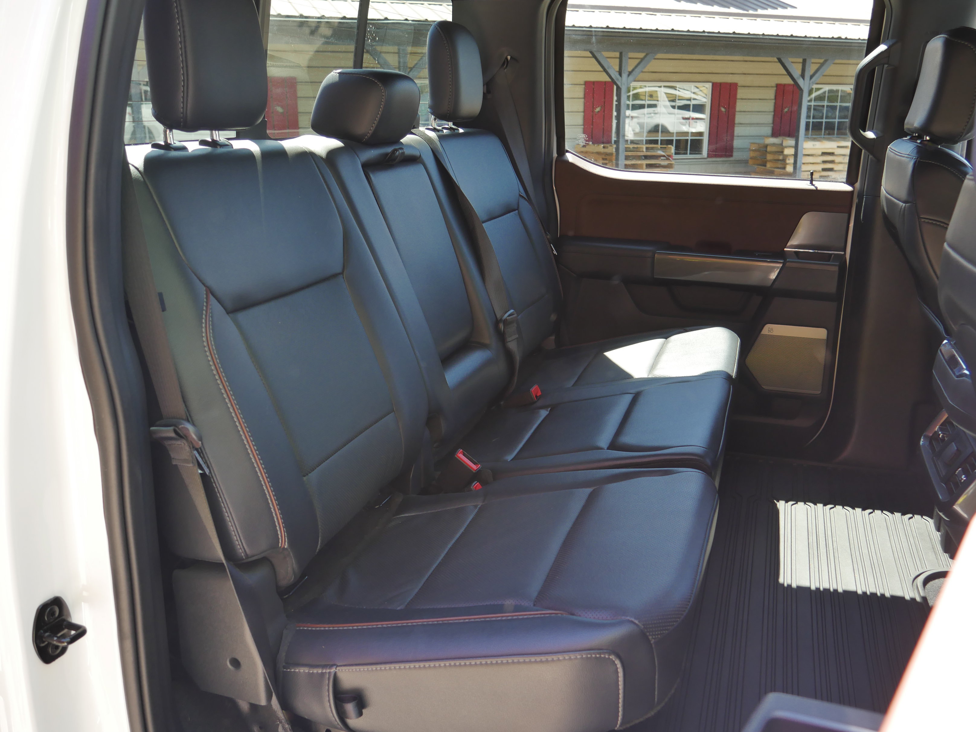 Certified 2023 Ford F150 Lariat w/ FX4 Off-Road Package AWD/4WD image 30
